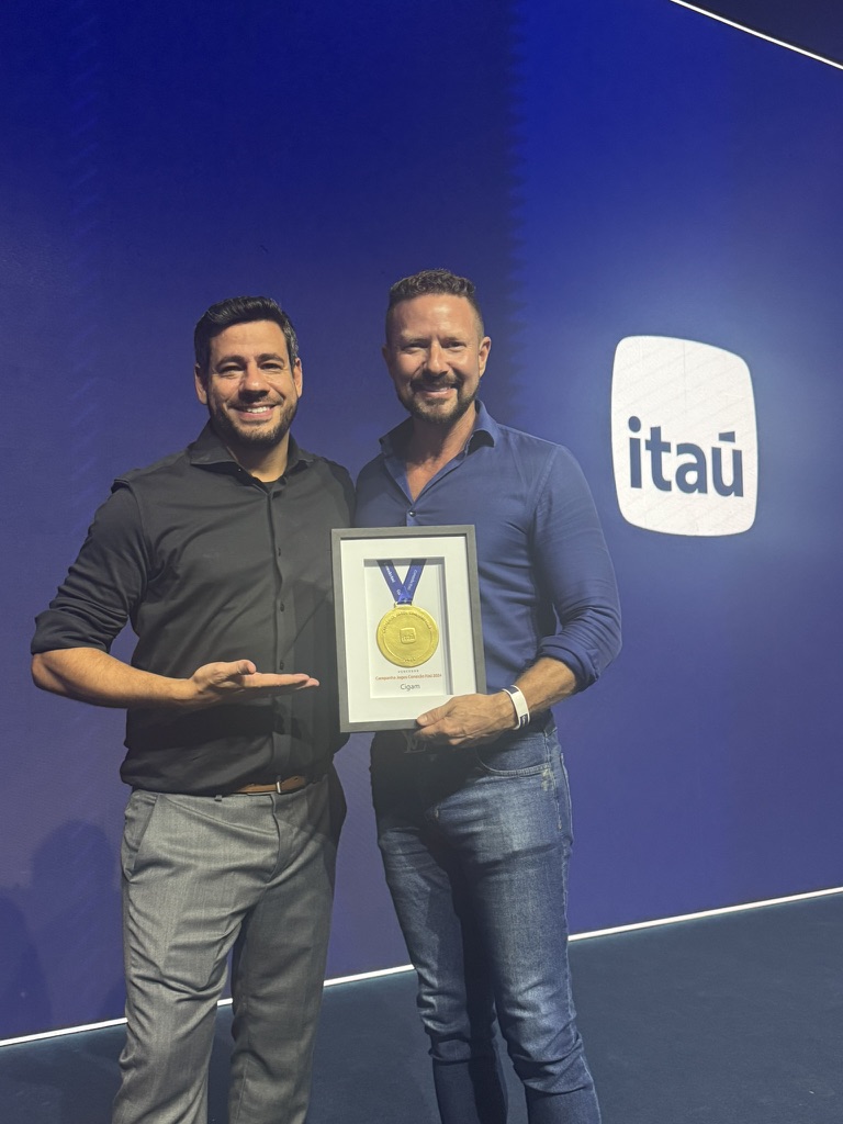 Prêmio que recebi do Itaú pelo fortalecimento do varejo nacional